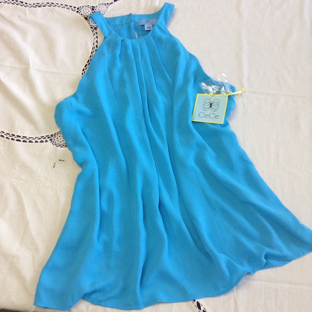 BNWT🌷CeCe Pleated Front Super Flowy Chiffon Top